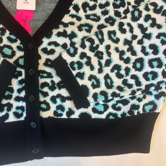 Torrid x Betsey Johnson Leopard Print Crop Cardigan | Size 1 (14–16) XL - Picture 8 of 13